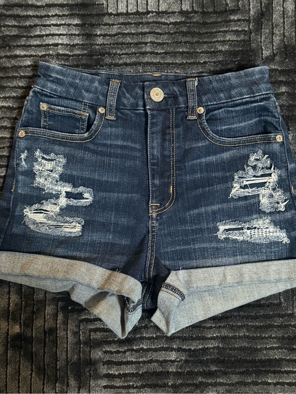 American Eagle Curvy Hi-Rise Shortie Distressed Denim Roll-Cuff Women's Shorts